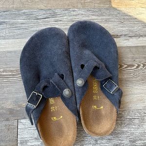 Birkenstock mules girls or boys.